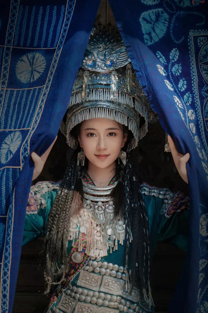 苗族姑娘 [27P]