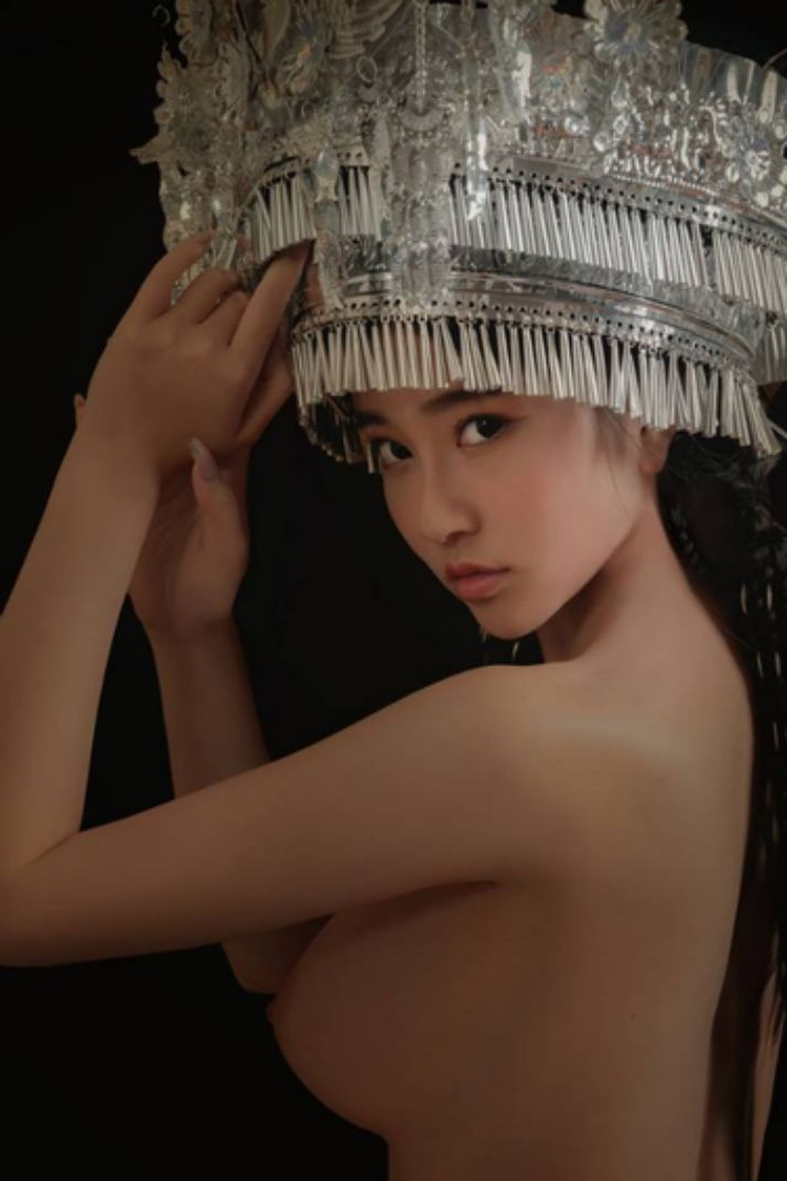 苗族姑娘 [27P]