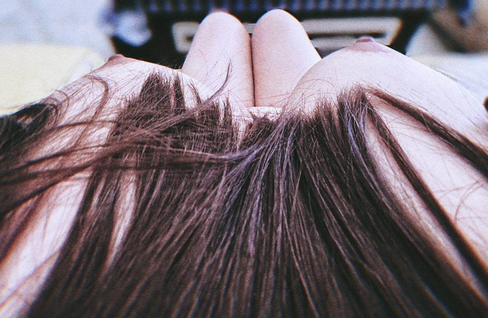 拉开衣服给你看奶