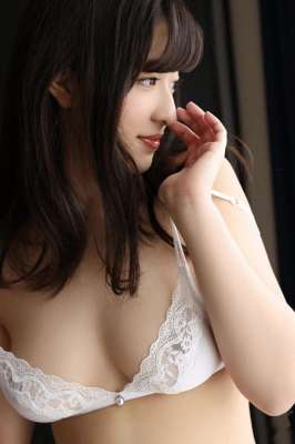 端庄的美女