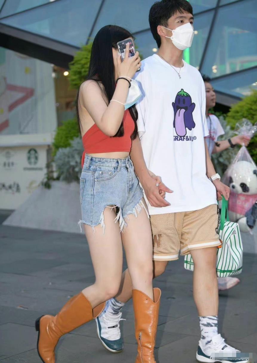 齐逼短裤的诱惑