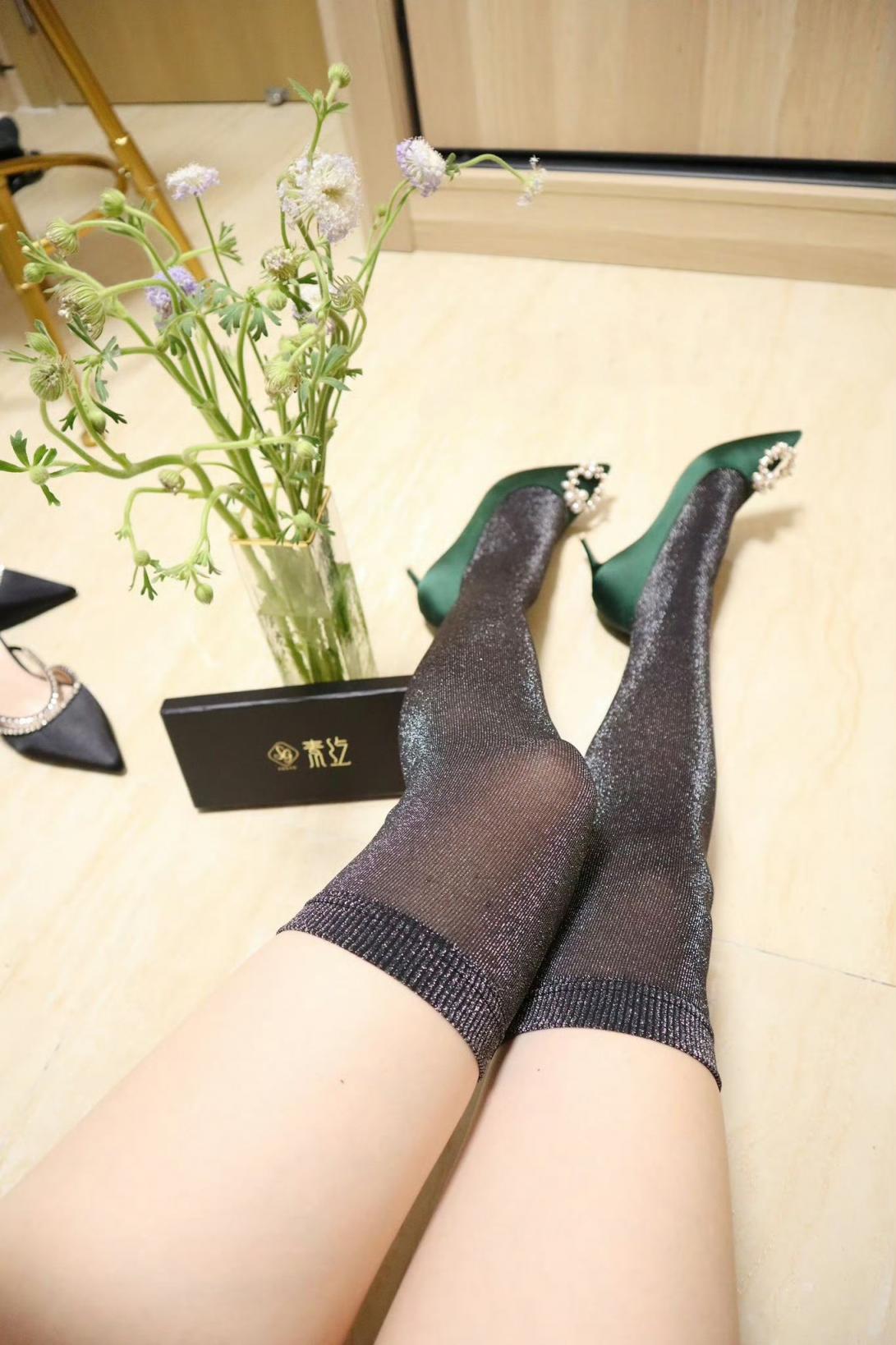 丝袜美腿的诱惑