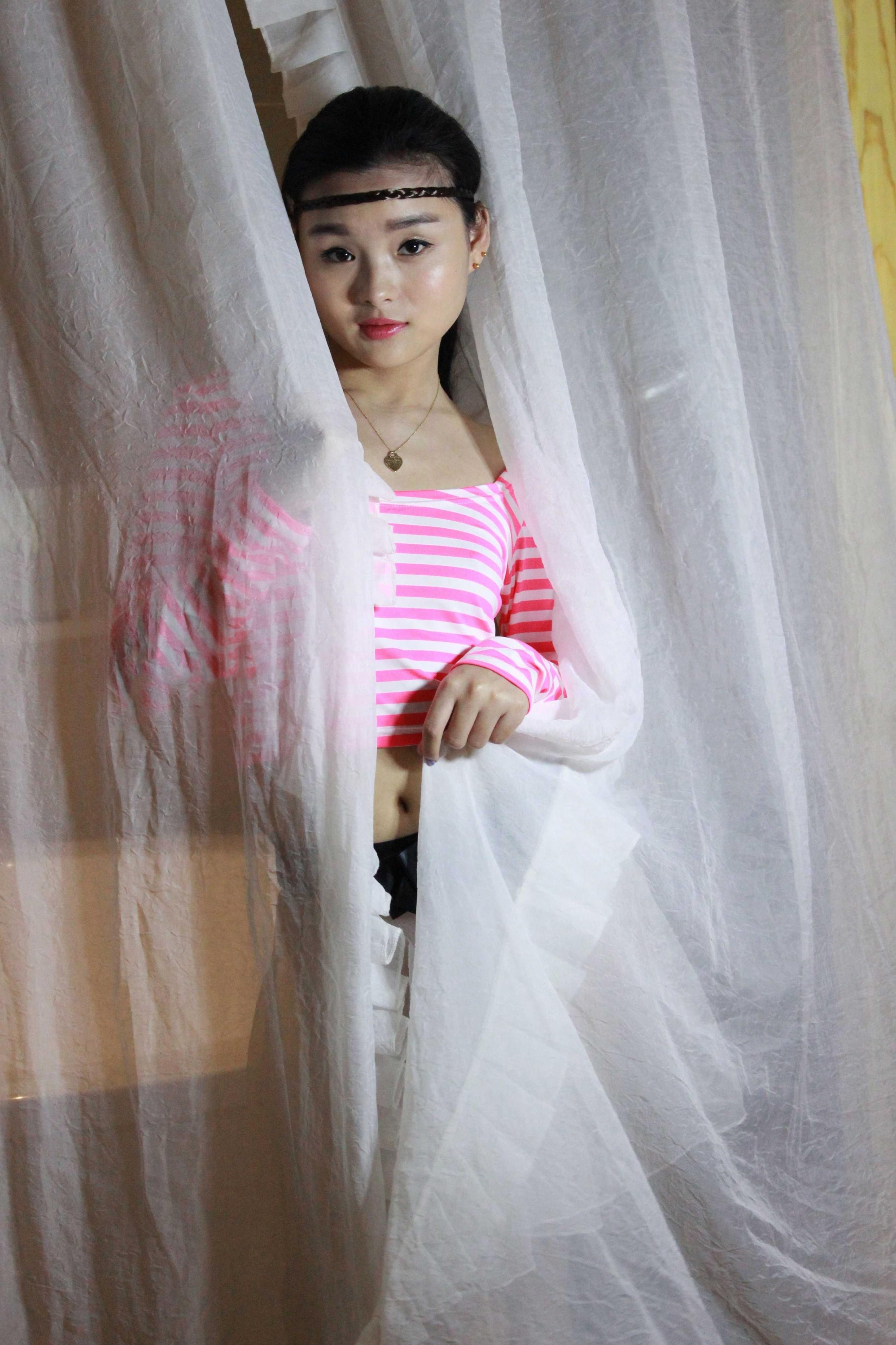 这小少妇感觉还挺不错的
