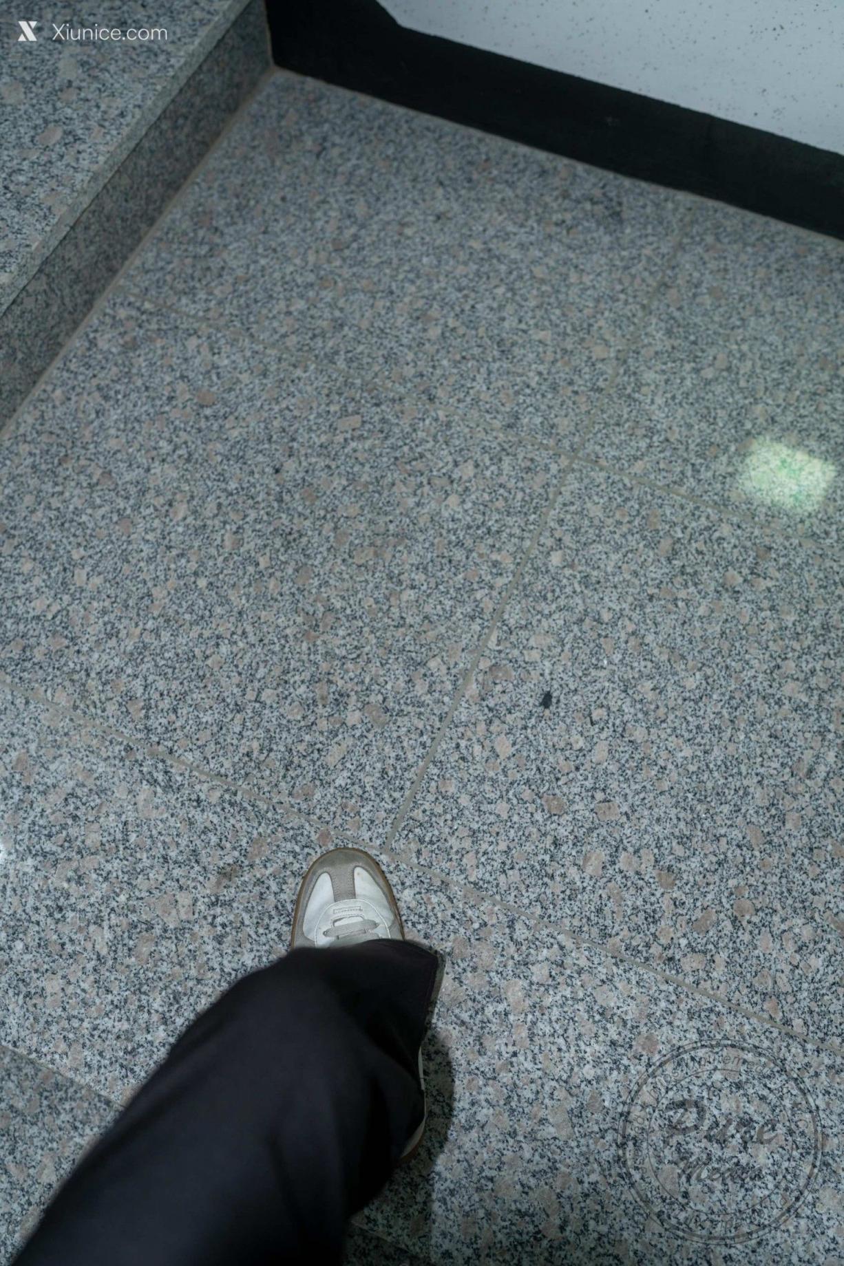 最近很火的含着内裤的女孩Yeha套图