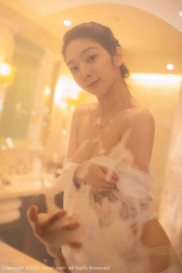美女洗浴 [21P]