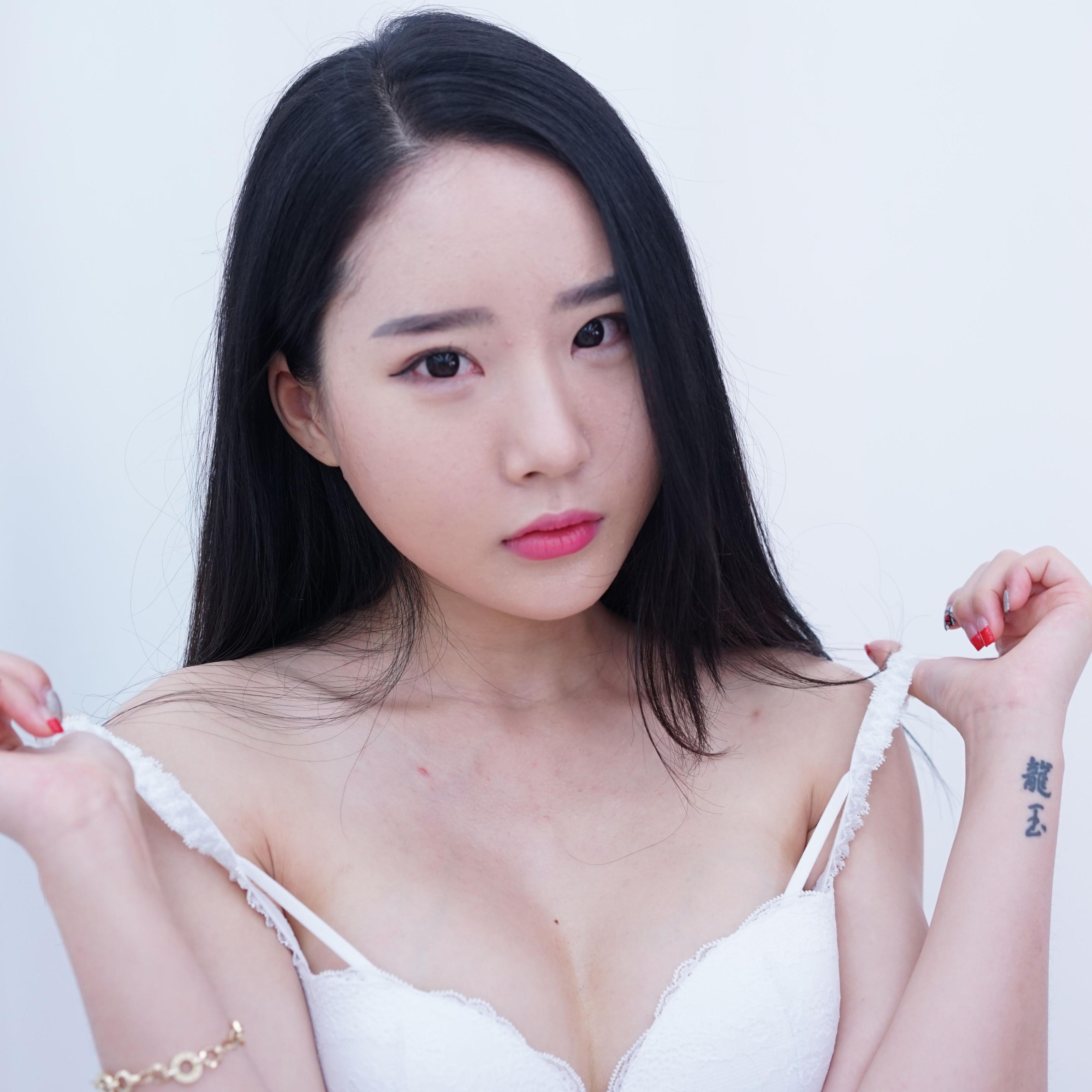 这肉体一看就充满着肉欲