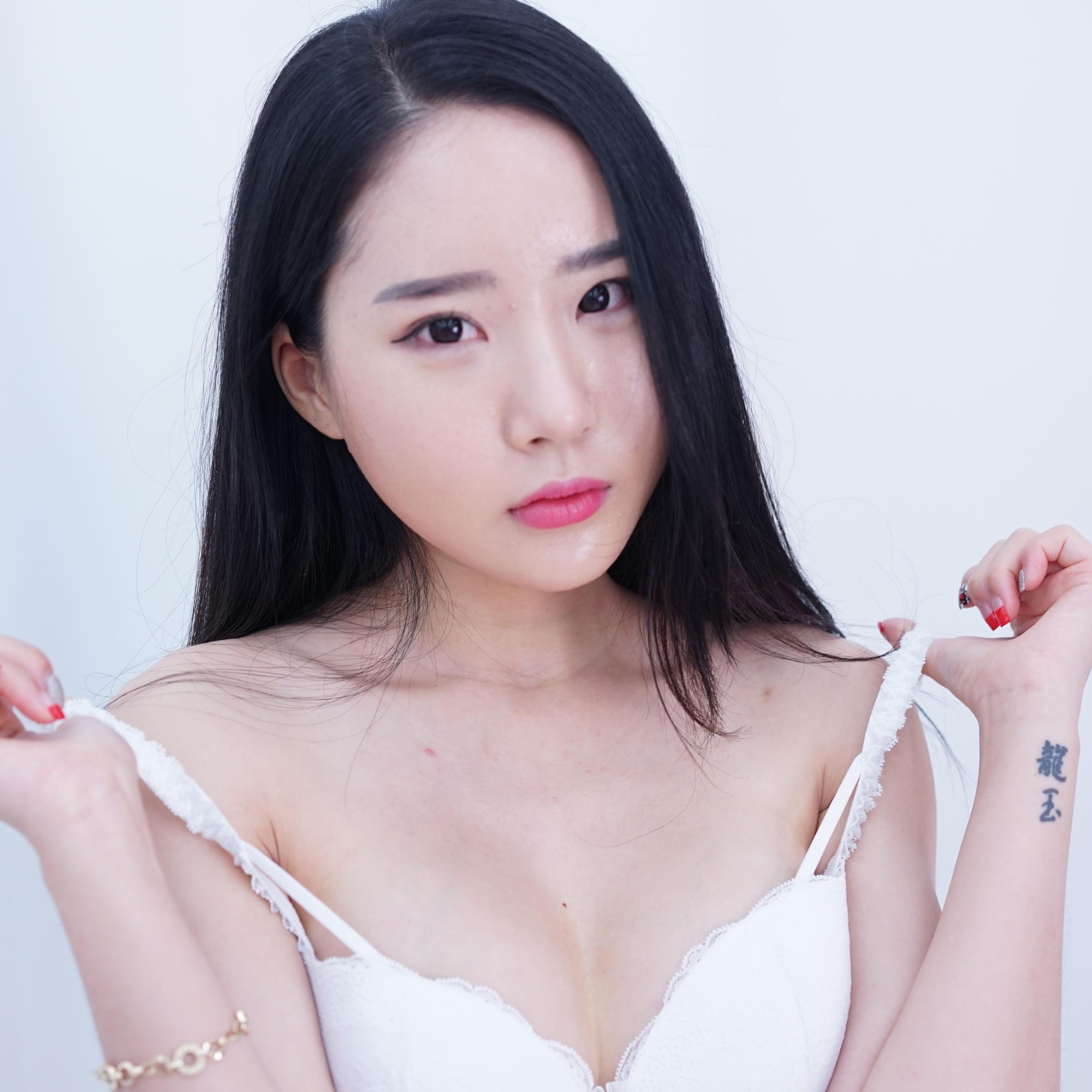 这肉体一看就充满着肉欲