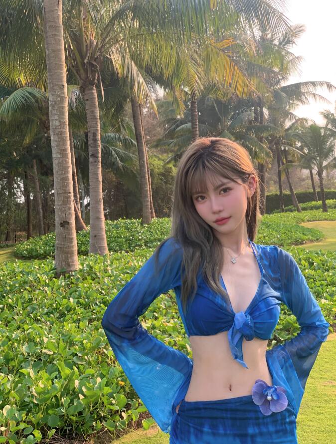 周淑怡穿比基尼，秀撩人蛮腰，眼神魅惑[20P]