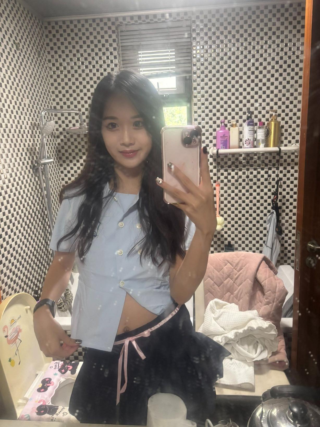 颜值不错的反差婊[28P]