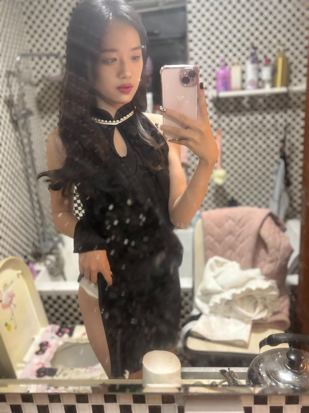 颜值不错的反差婊[28P]