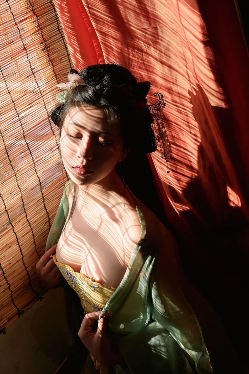 古装妹子极品圆润的美乳[39P]