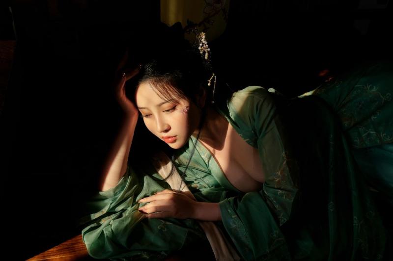 古装妹子极品圆润的美乳[39P]