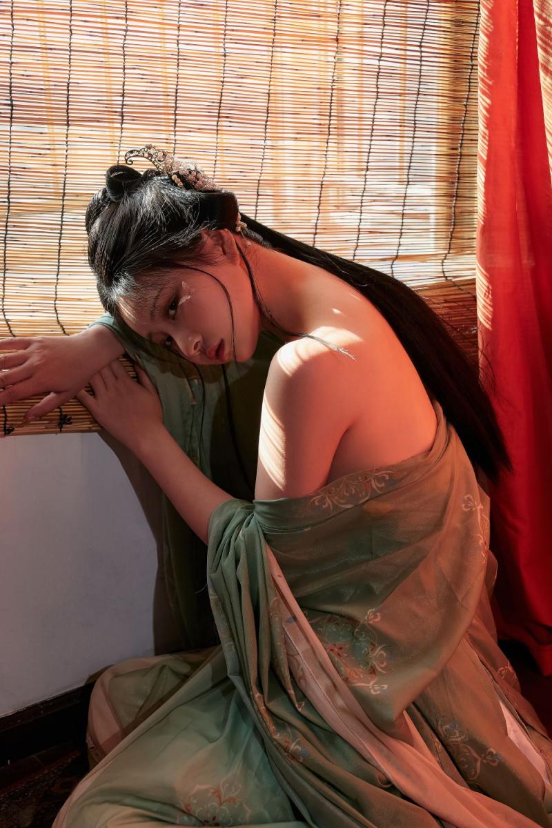 古装妹子极品圆润的美乳[39P]