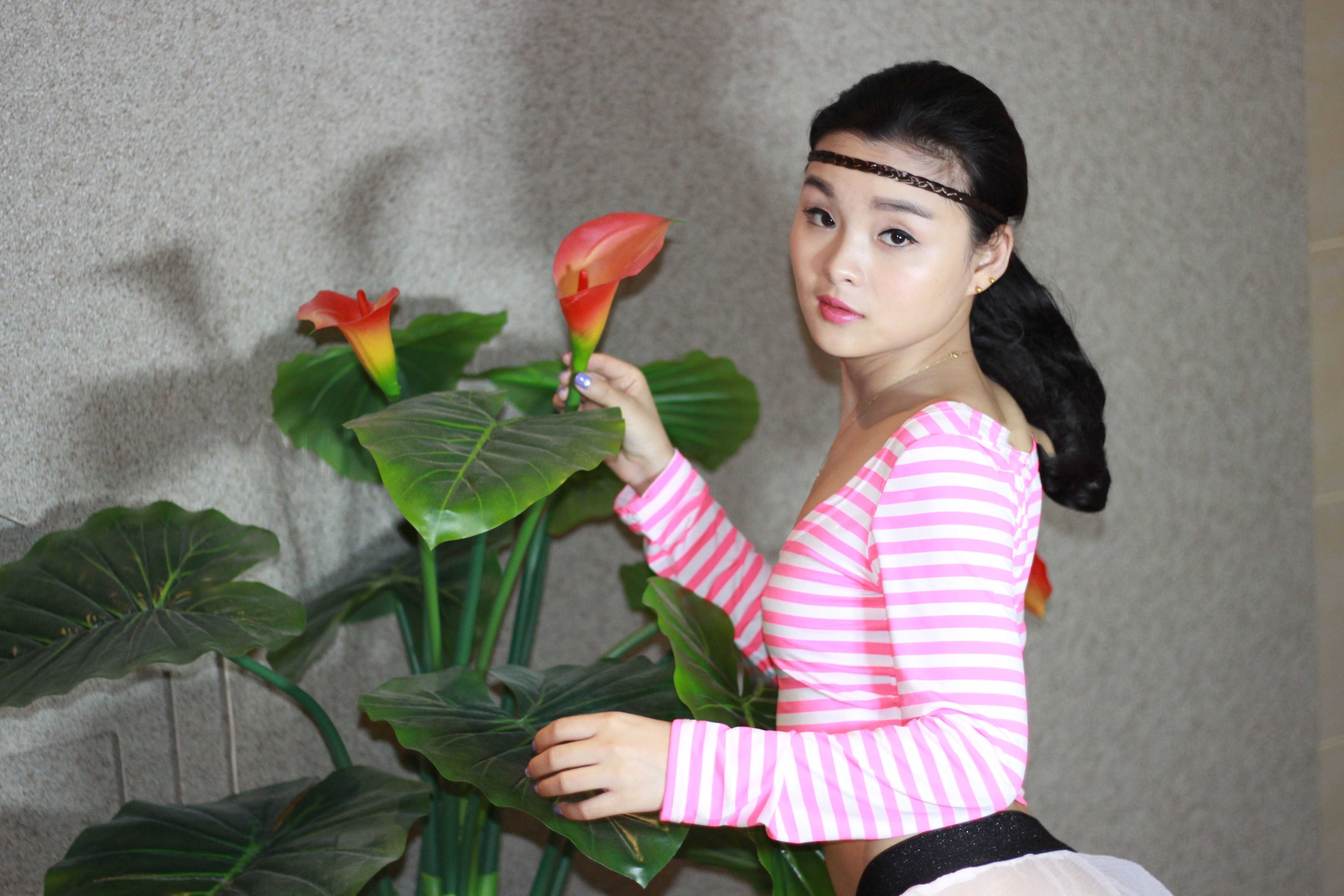 少妇还是有点姿色的[37P]