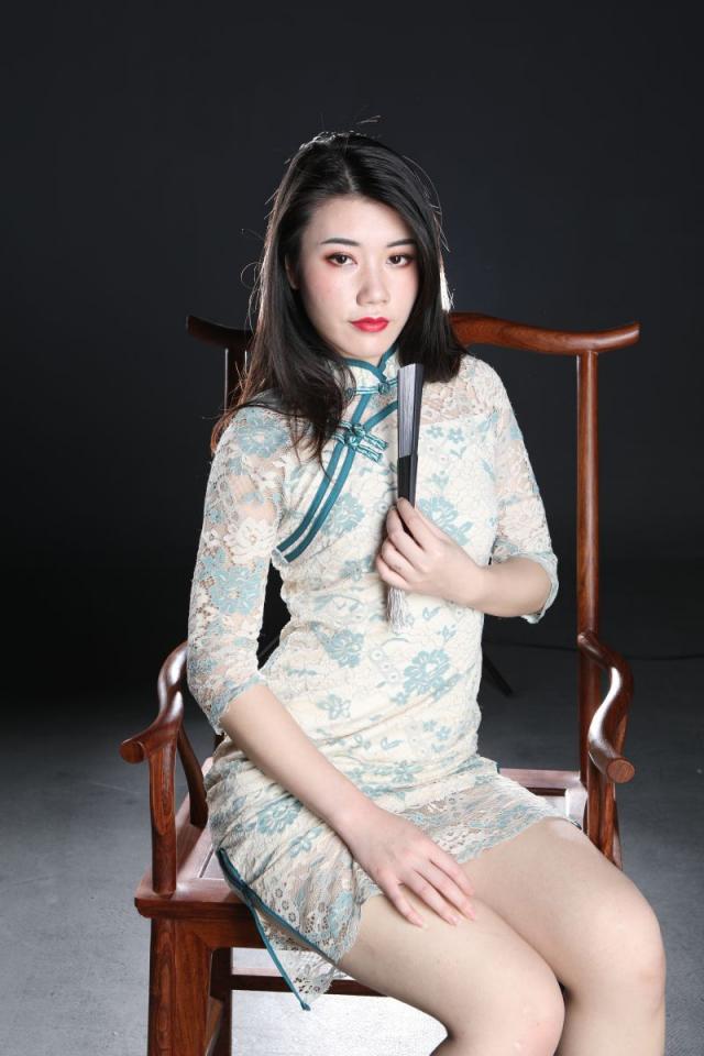 这旗袍妹子还真诱人呢[58P]
