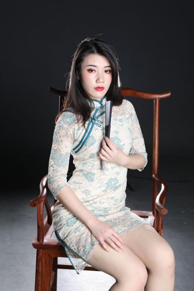 这旗袍妹子还真诱人呢[58P]