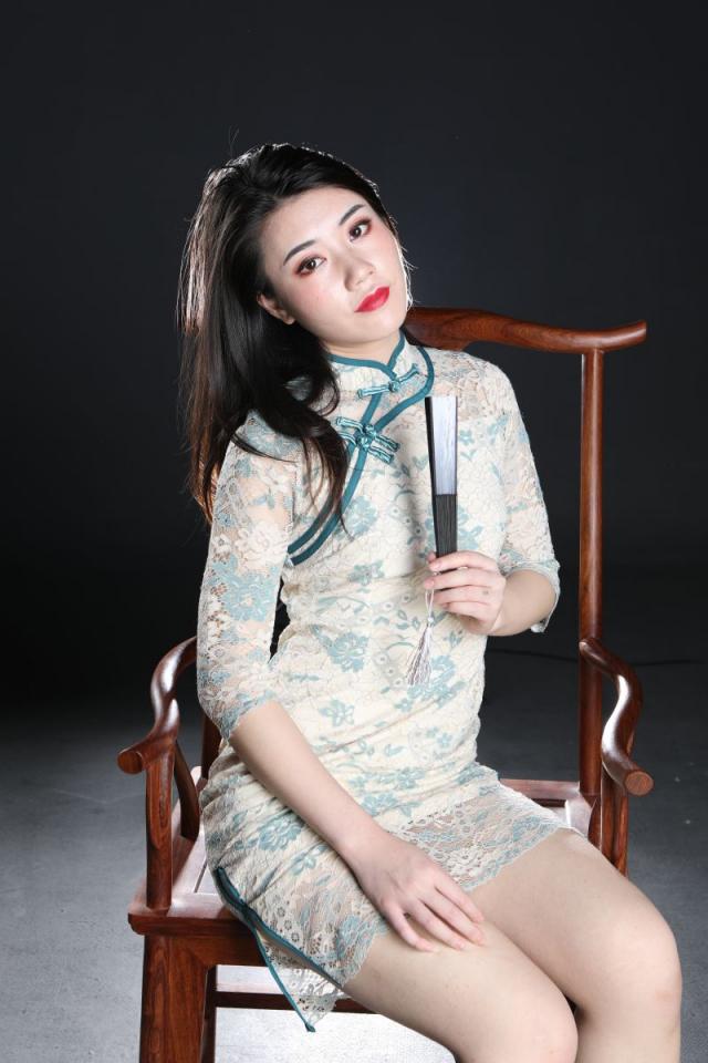 这旗袍妹子还真诱人呢[58P]