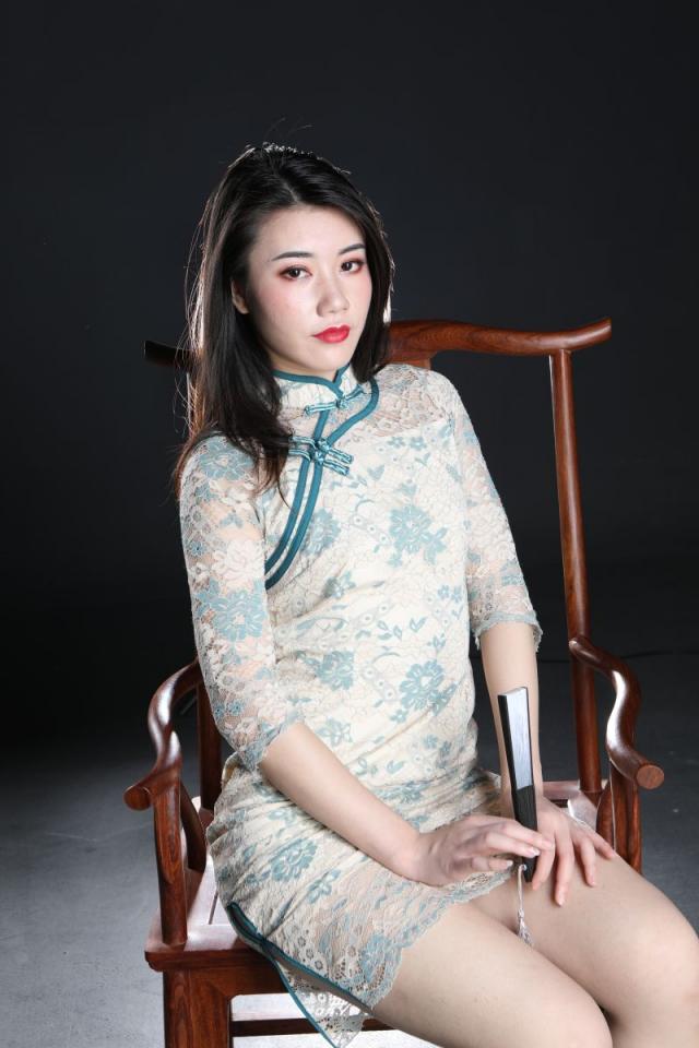 这旗袍妹子还真诱人呢[58P]