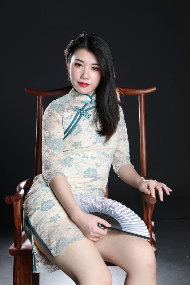 这旗袍妹子还真诱人呢[58P]