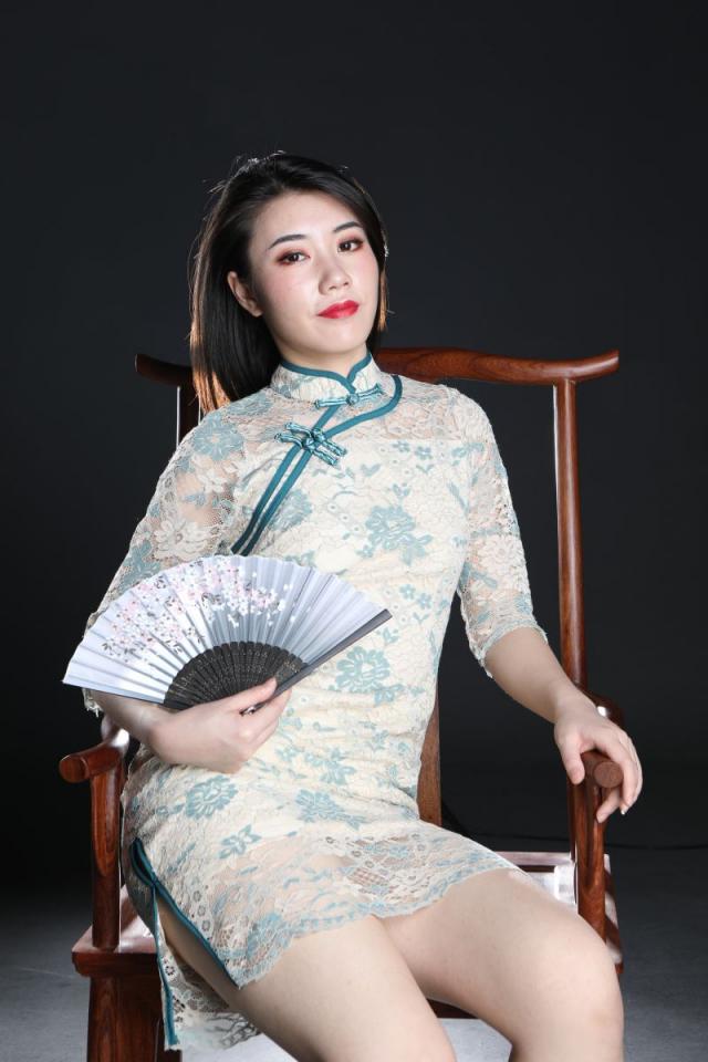 这旗袍妹子还真诱人呢[58P]