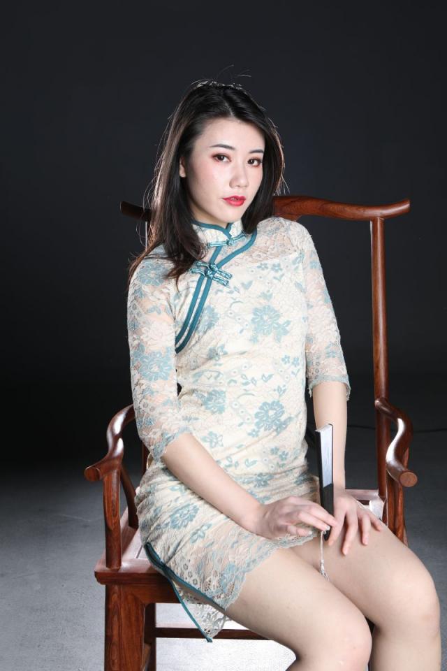 这旗袍妹子还真诱人呢[58P]