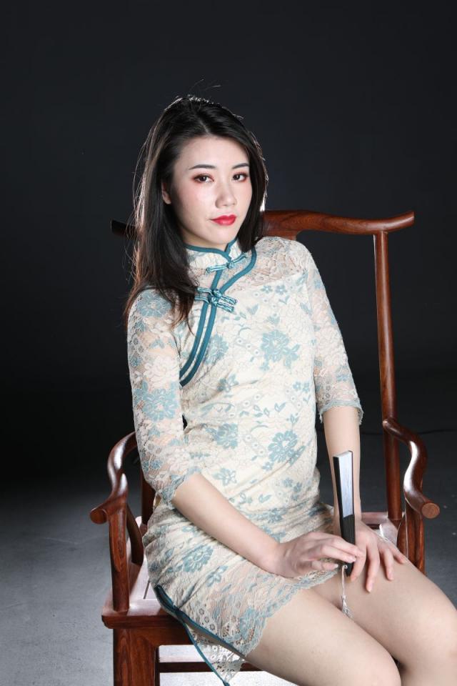 这旗袍妹子还真诱人呢[58P]