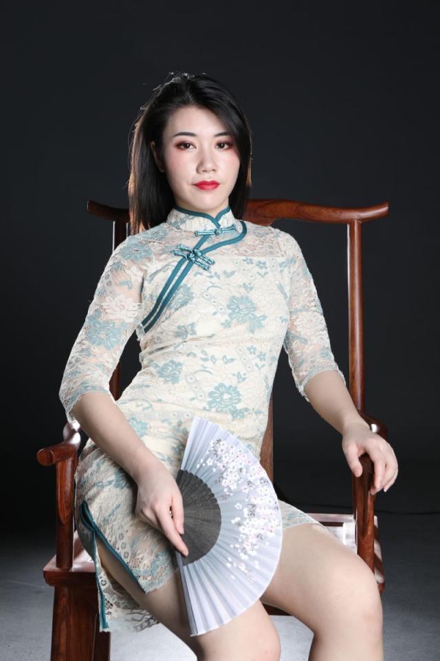 这旗袍妹子还真诱人呢[58P]