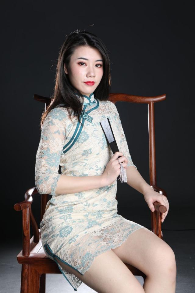 这旗袍妹子还真诱人呢[58P]