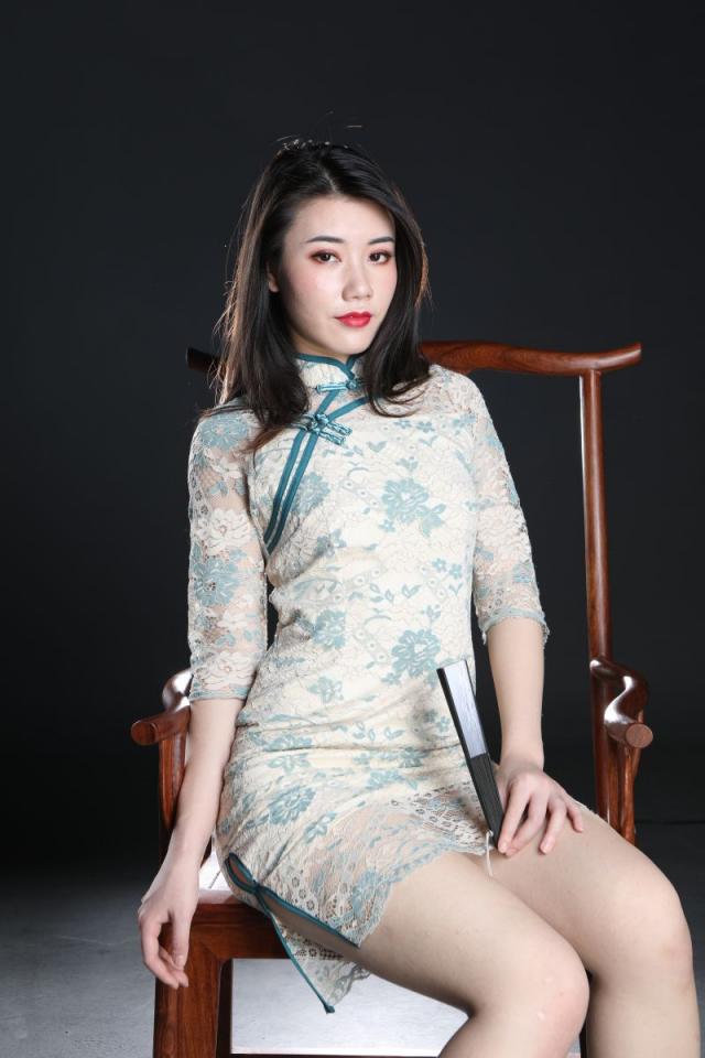 这旗袍妹子还真诱人呢[58P]