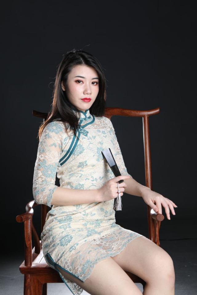 这旗袍妹子还真诱人呢[58P]