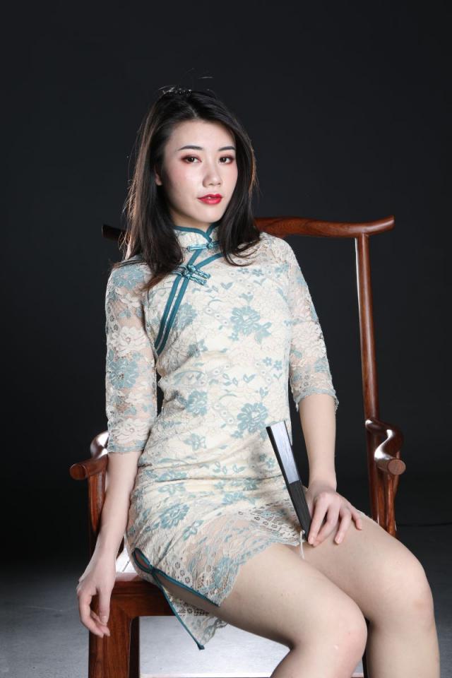 这旗袍妹子还真诱人呢[58P]