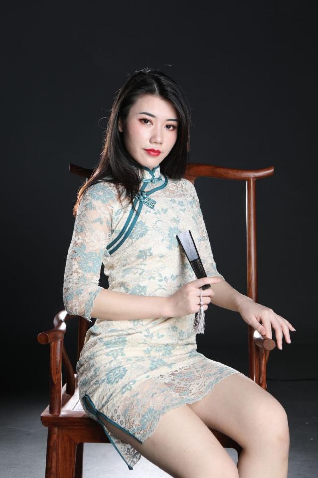 这旗袍妹子还真诱人呢[58P]