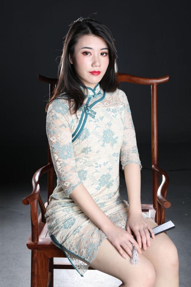 这旗袍妹子还真诱人呢[58P]