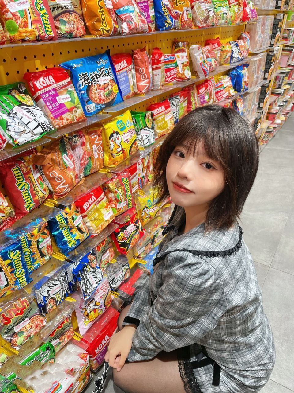 清纯短发妹子 [11P]