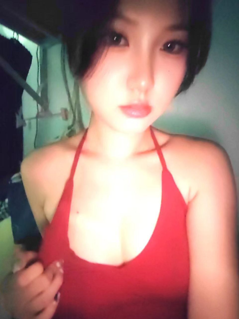 眼镜骚妹子 [16P]