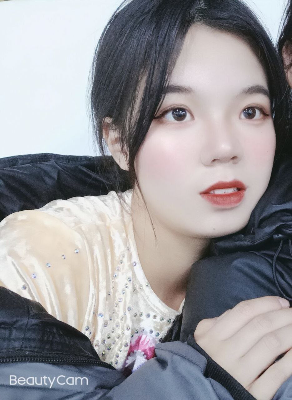 有点微胖的美女 [18P]