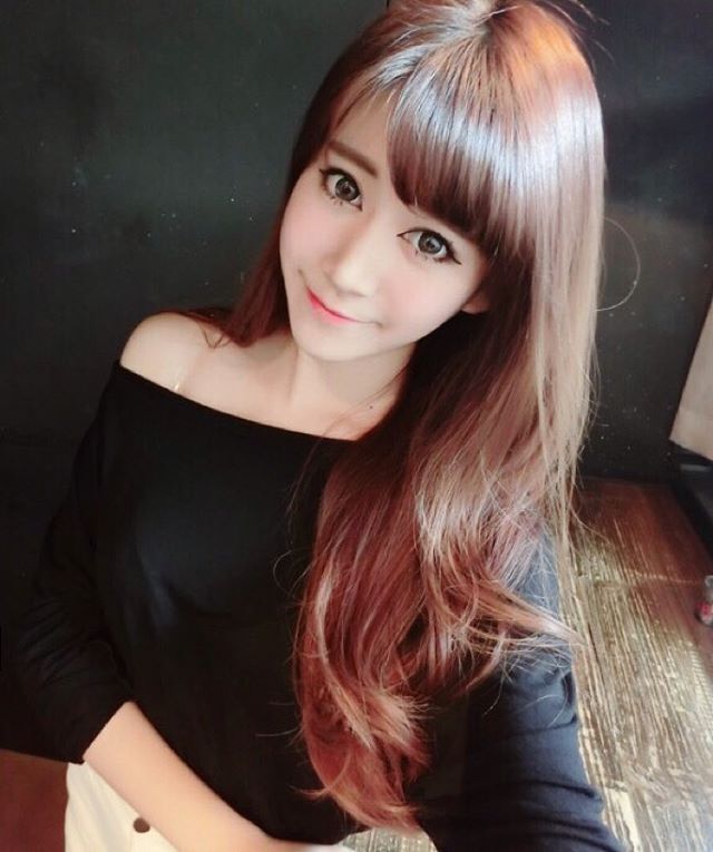 MinMin超正的大眼麦当劳长腿店花
