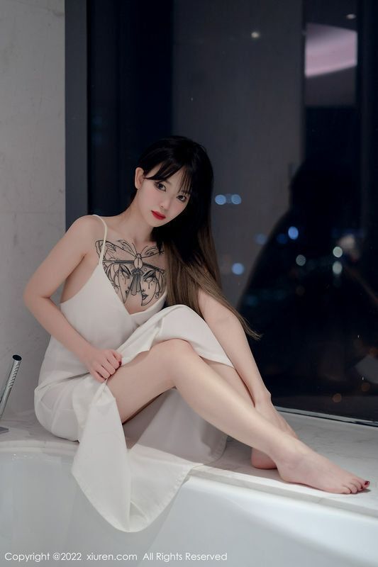 奶瓶. 完整版无水印写真