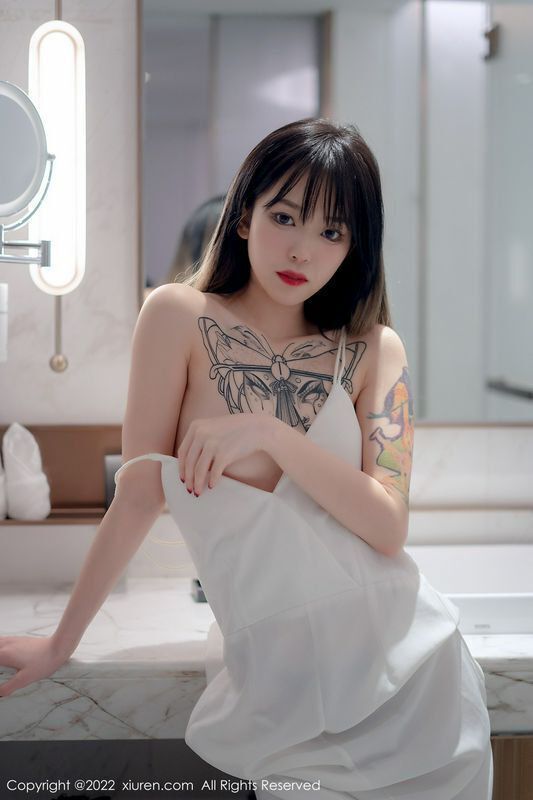 奶瓶. 完整版无水印写真