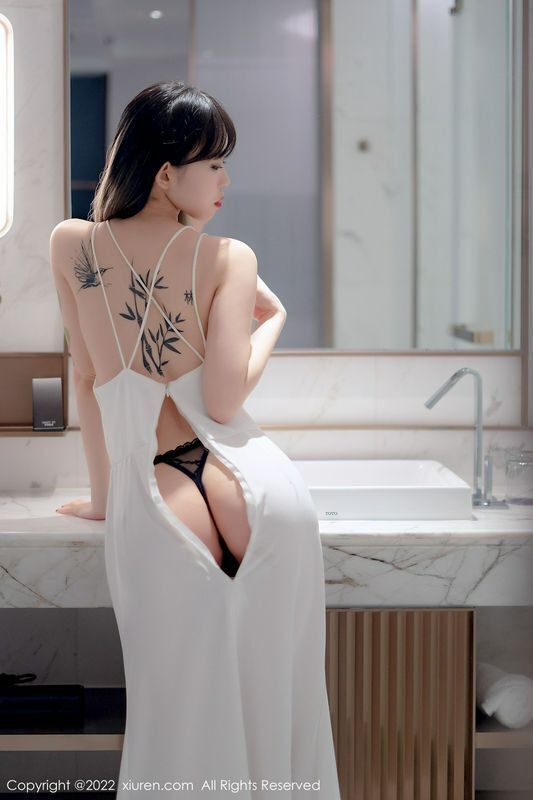 奶瓶. 完整版无水印写真