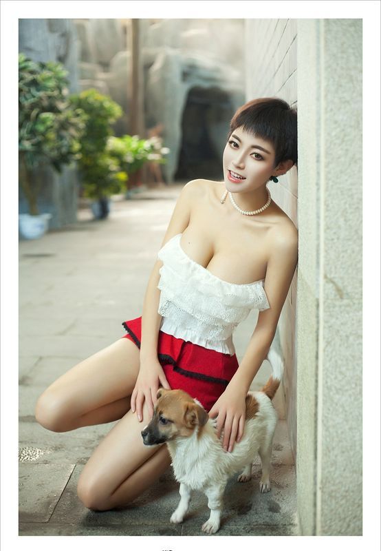 嫩模潘春辉私房写真