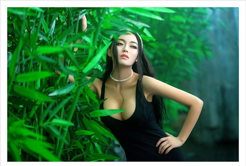嫩模潘春辉私房写真