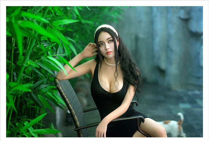 嫩模潘春辉私房写真