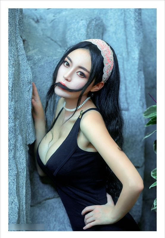 嫩模潘春辉私房写真