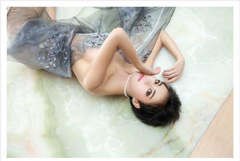 嫩模潘春辉私房写真