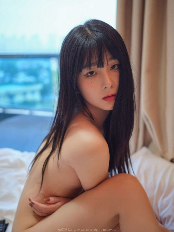 黑色情趣内衣女孩