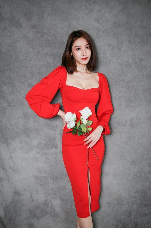 台模美腿系列长腿美模段璟乐红色小礼服高跟美腿外拍
