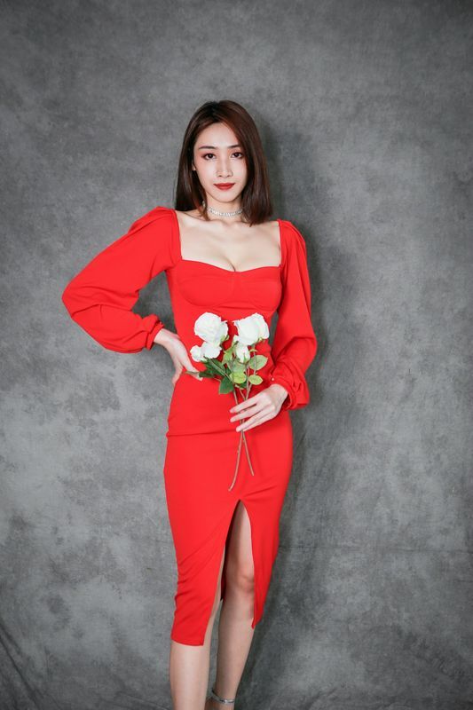 台模美腿系列长腿美模段璟乐红色小礼服高跟美腿外拍