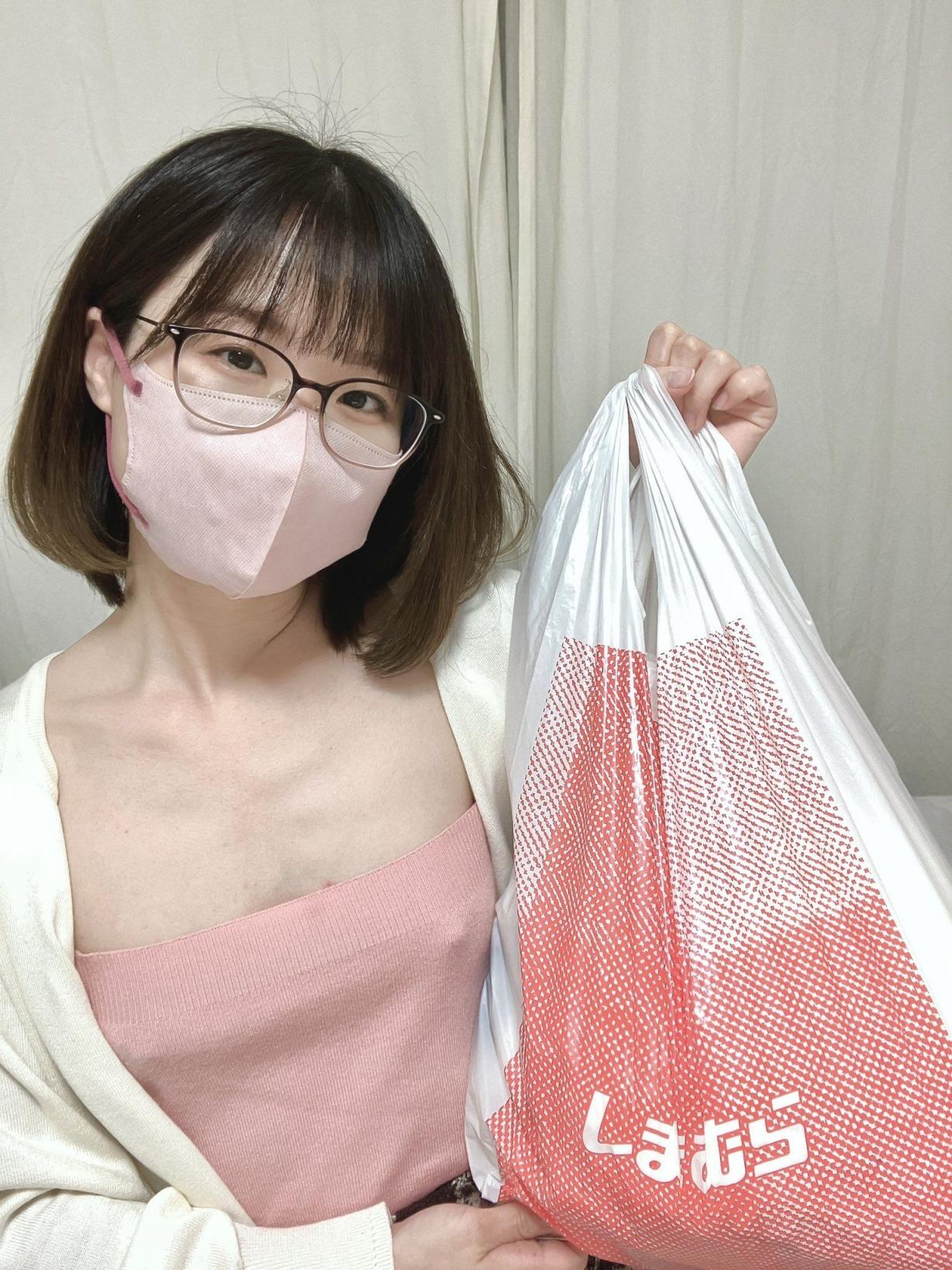 日式女孩不爱穿内衣