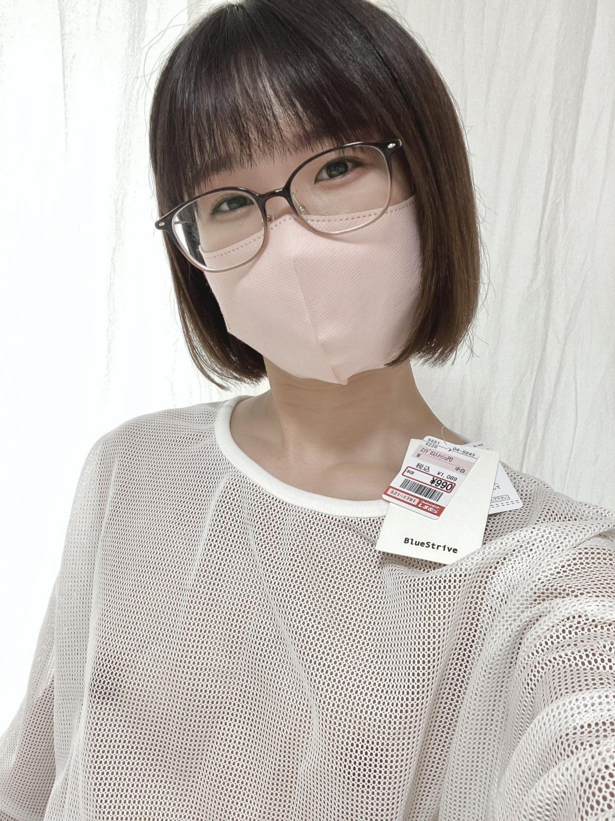 日式女孩不爱穿内衣